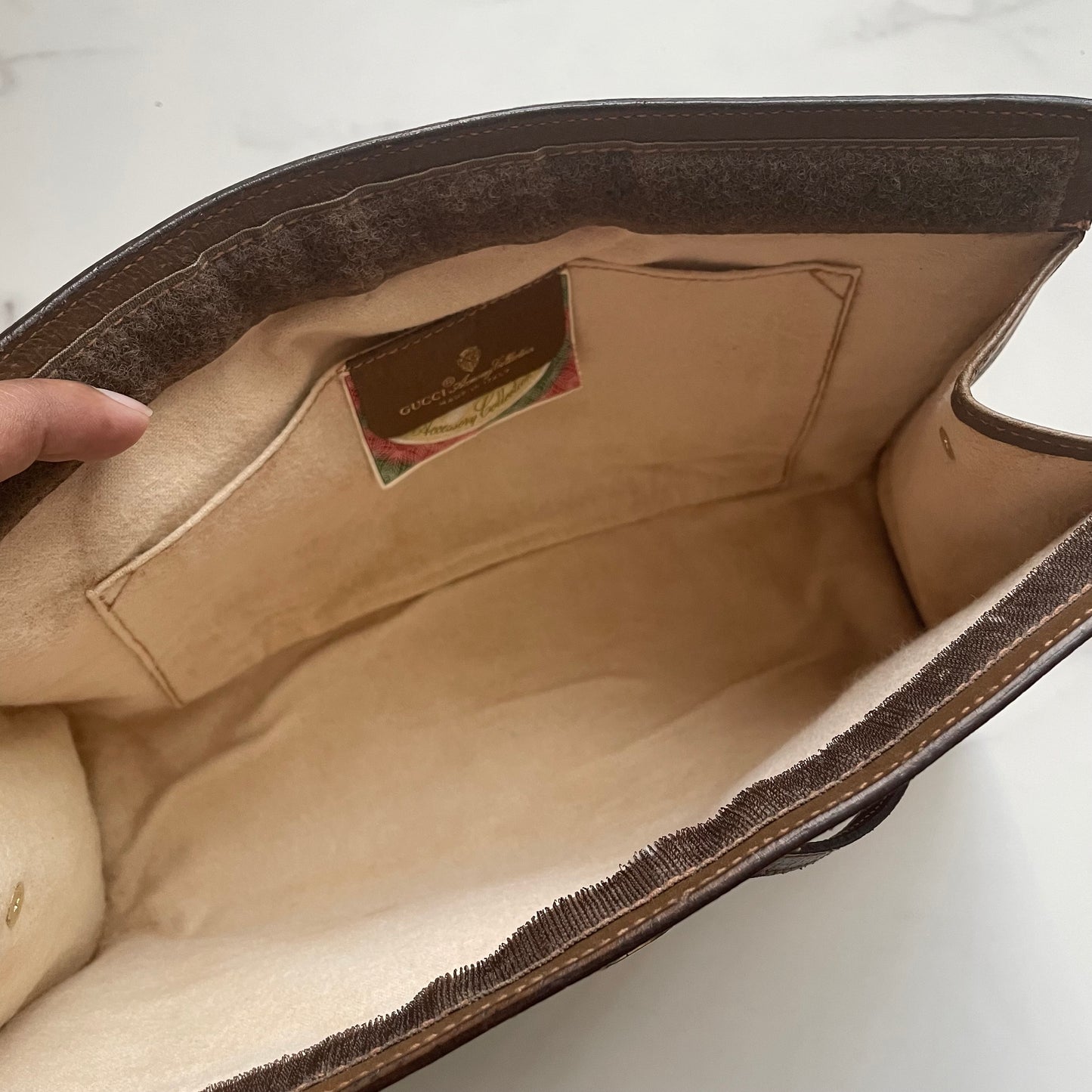 Authentic vintage Gucci clutch with strap