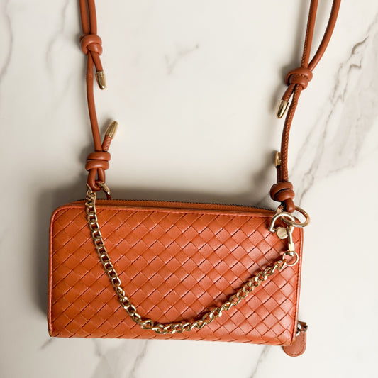 Authentic Bottega Venata Zipper wallet on chain