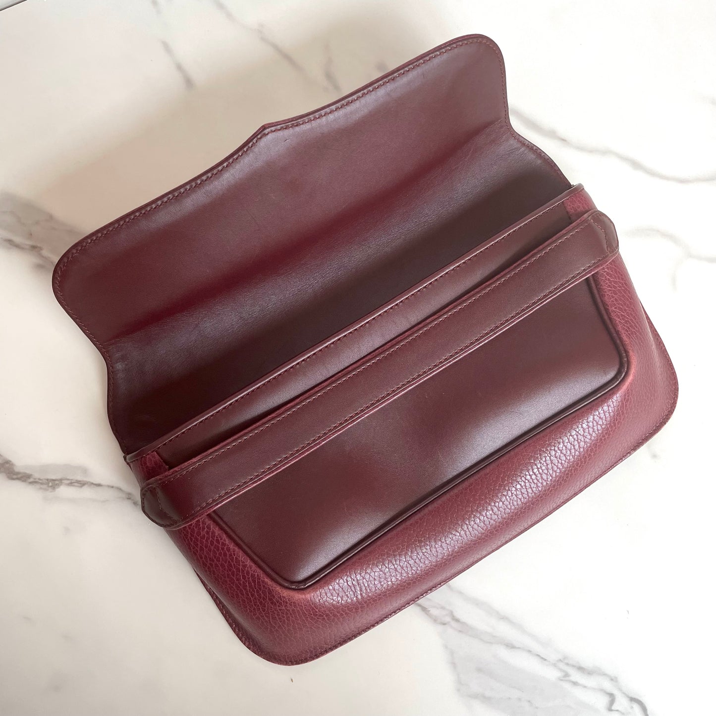 Must De Cartier Clutch on chain