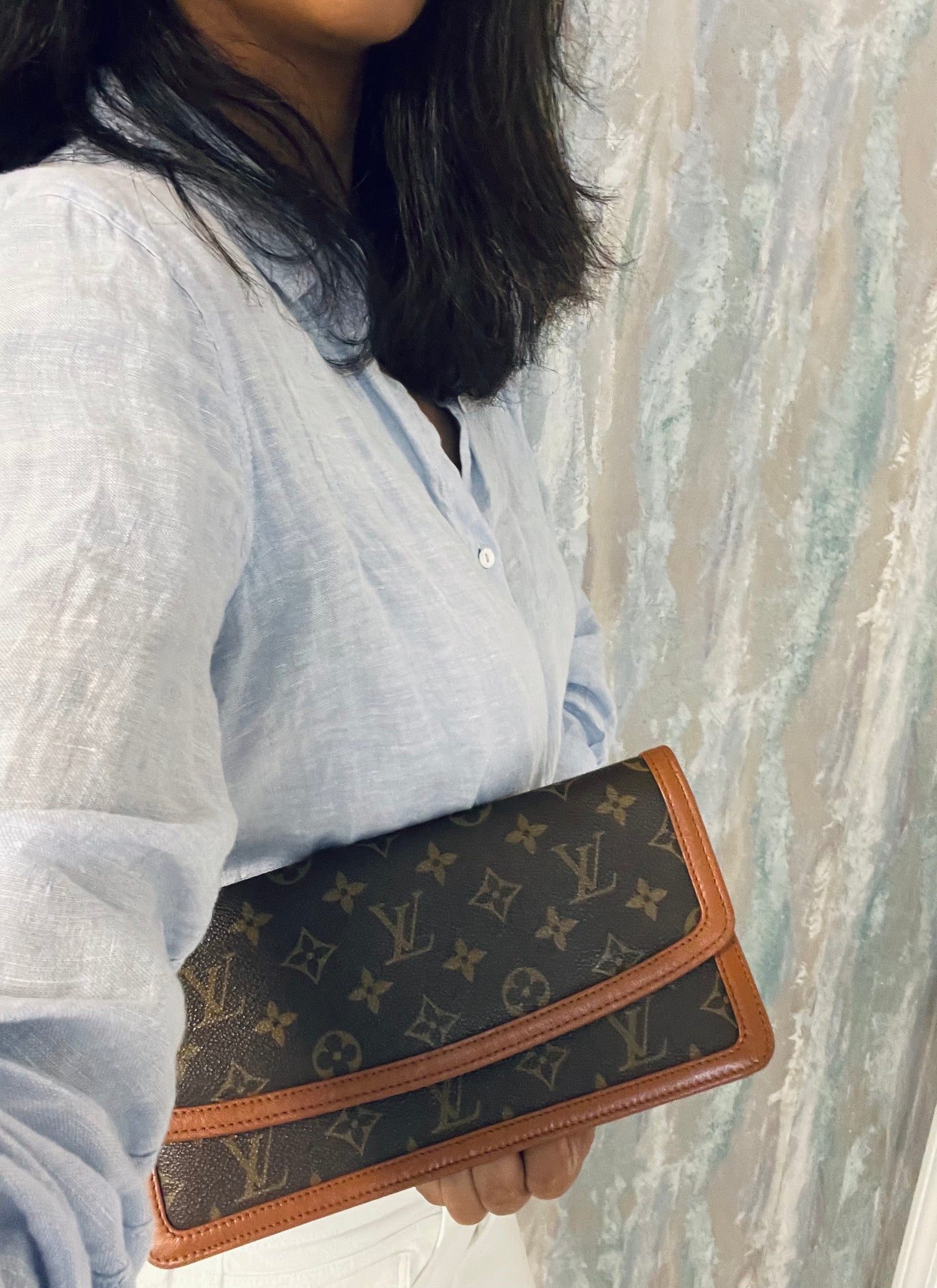 Louis Vuitton LV Dame Pochette Monogram clutch