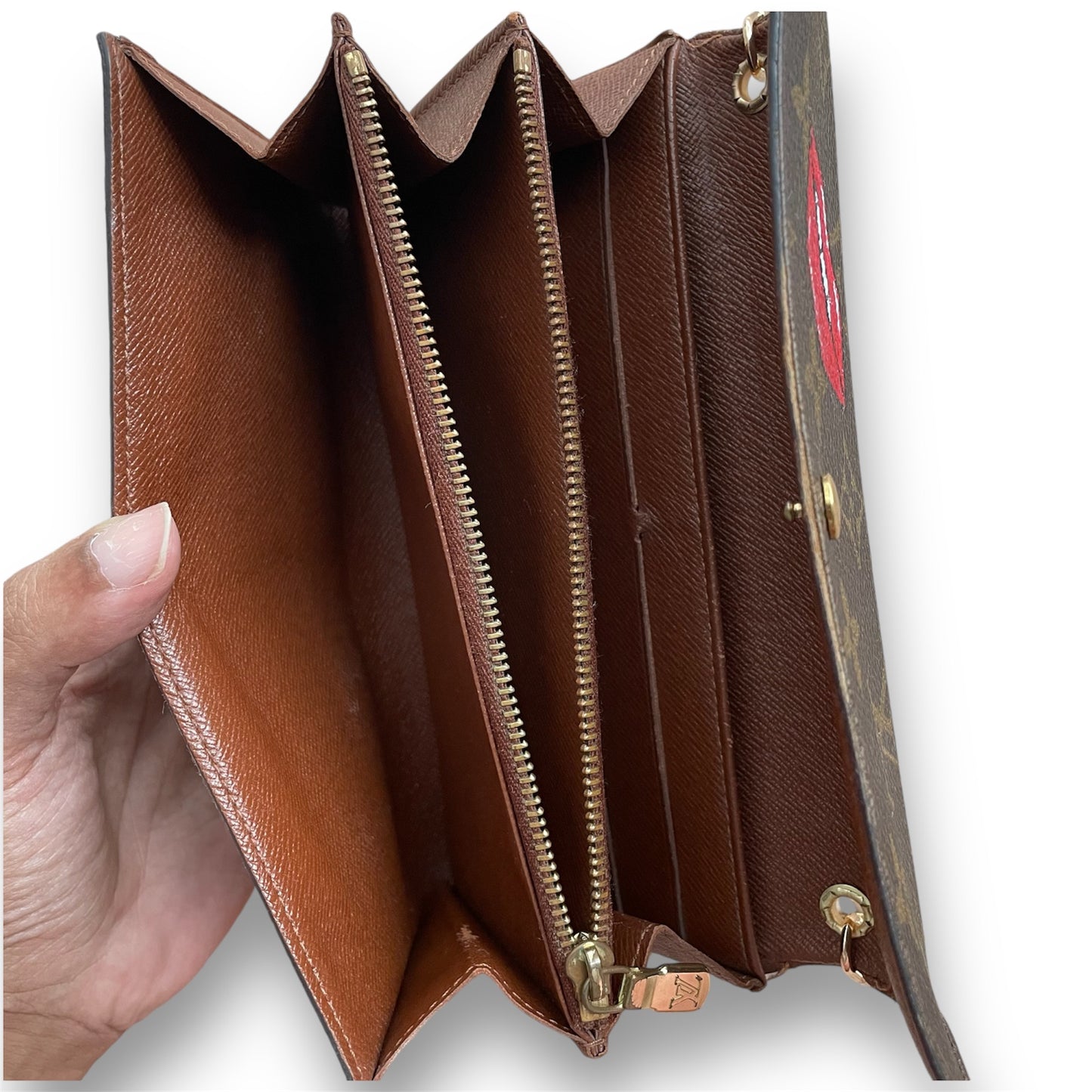 Louis Vuitton Sarah Wallet on Chain