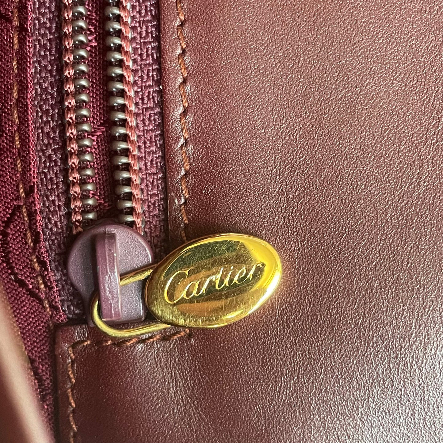 Must De Cartier Clutch on chain