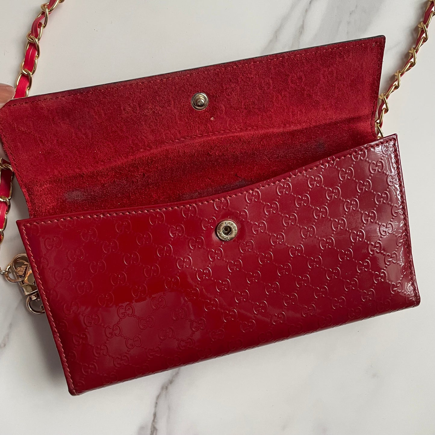 Gucci GG Patent leather wallet on chain