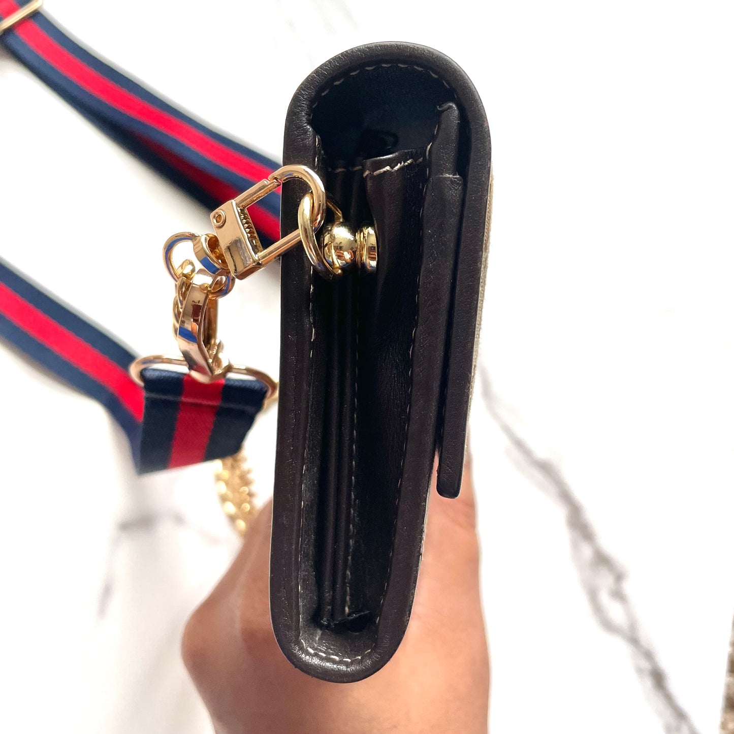Gucci Microguccissima Wallet on Chain