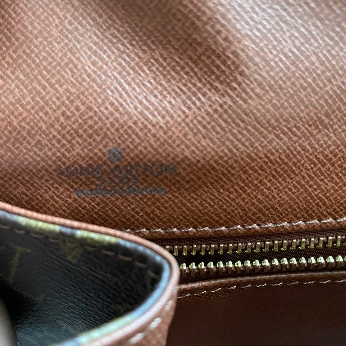 Louis Vuitton LV Dame Pochette Monogram clutch