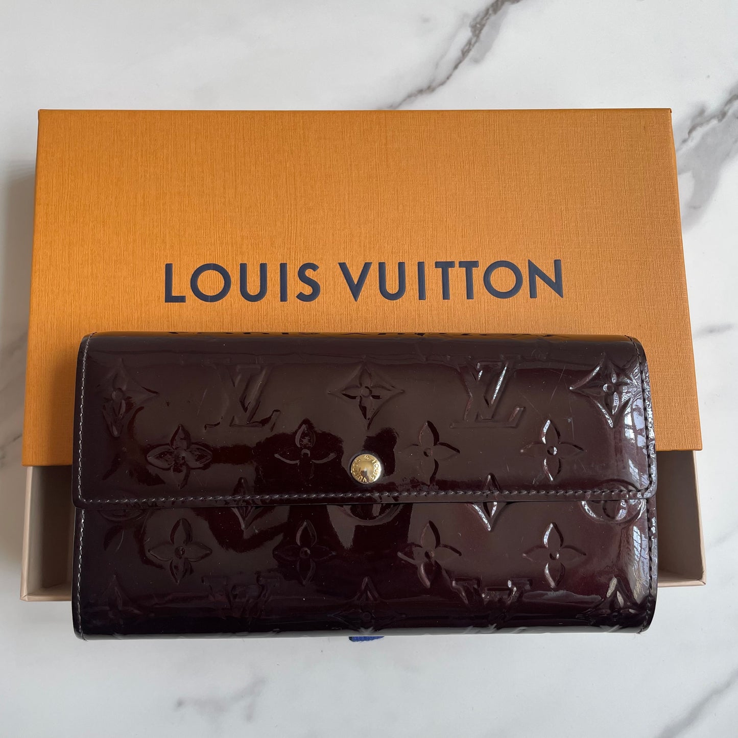 LV Sarah wallet - Amarante Vernis