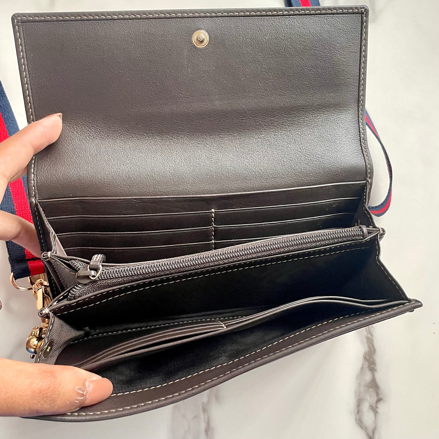 Gucci Microguccissima Wallet on Chain