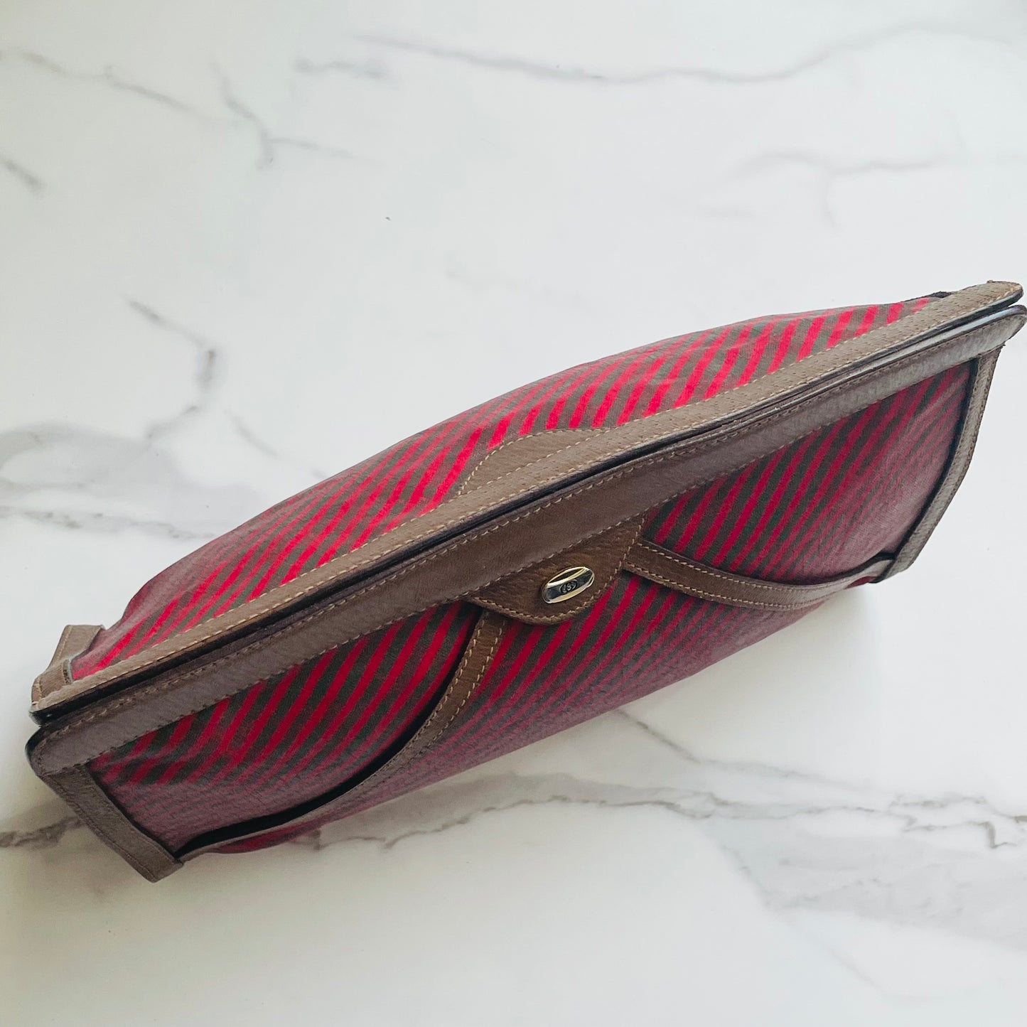 Authentic vintage Gucci clutch with strap