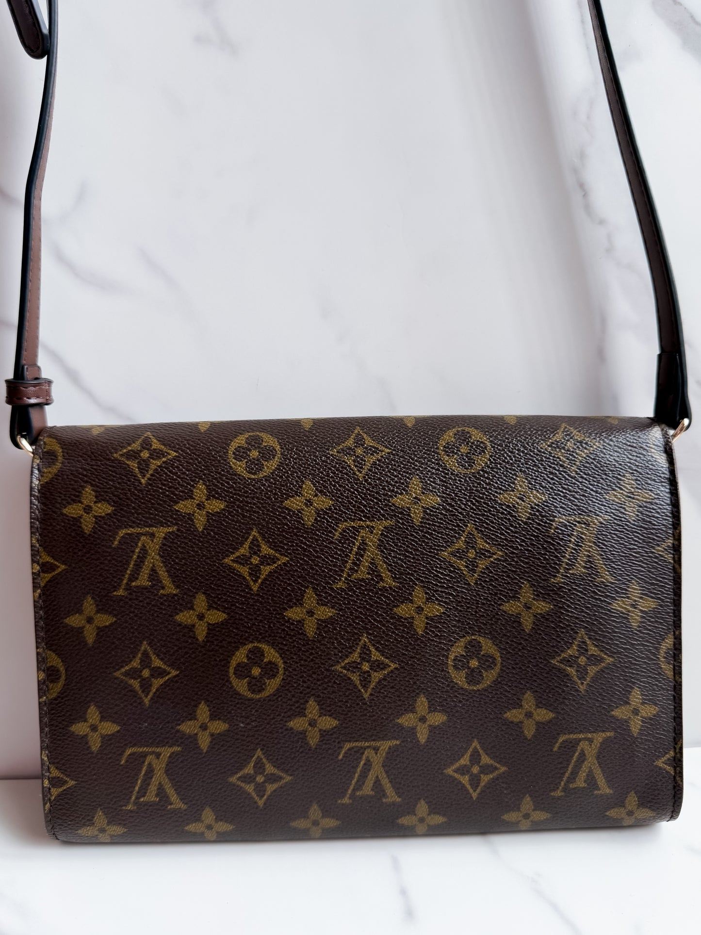Louis Vuitton Monogram Bordeaux as crossbody