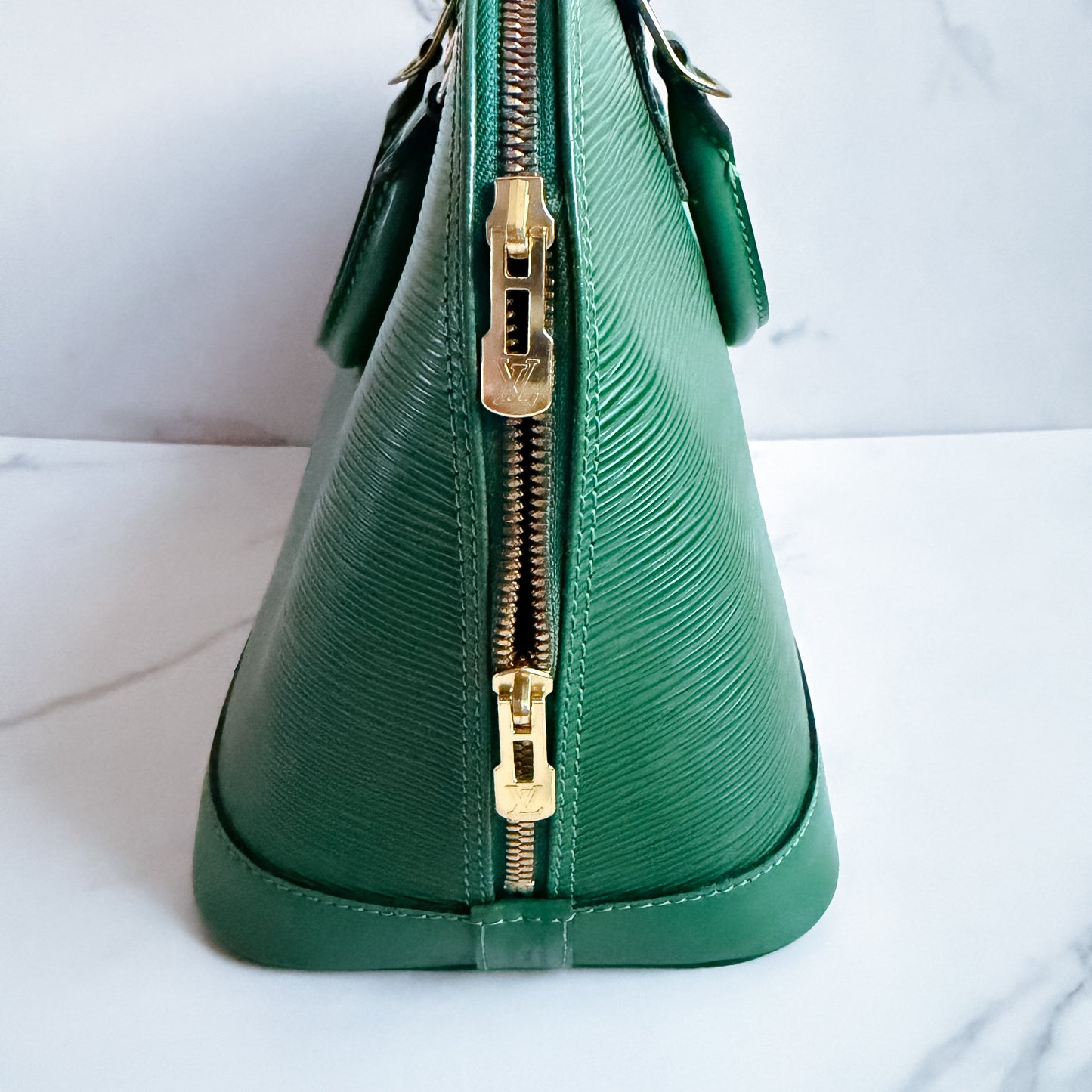 Authentic Louis Vuitton Epi Leather Alma