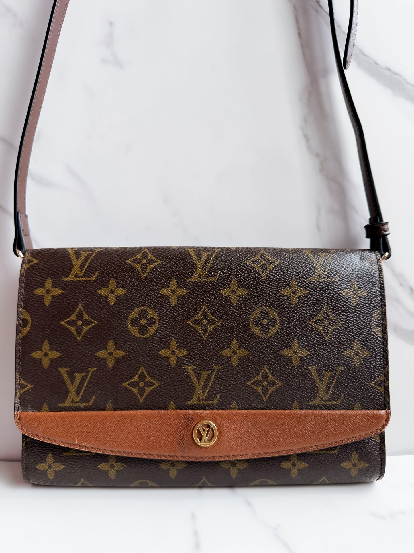 Louis Vuitton Monogram Bordeaux as crossbody