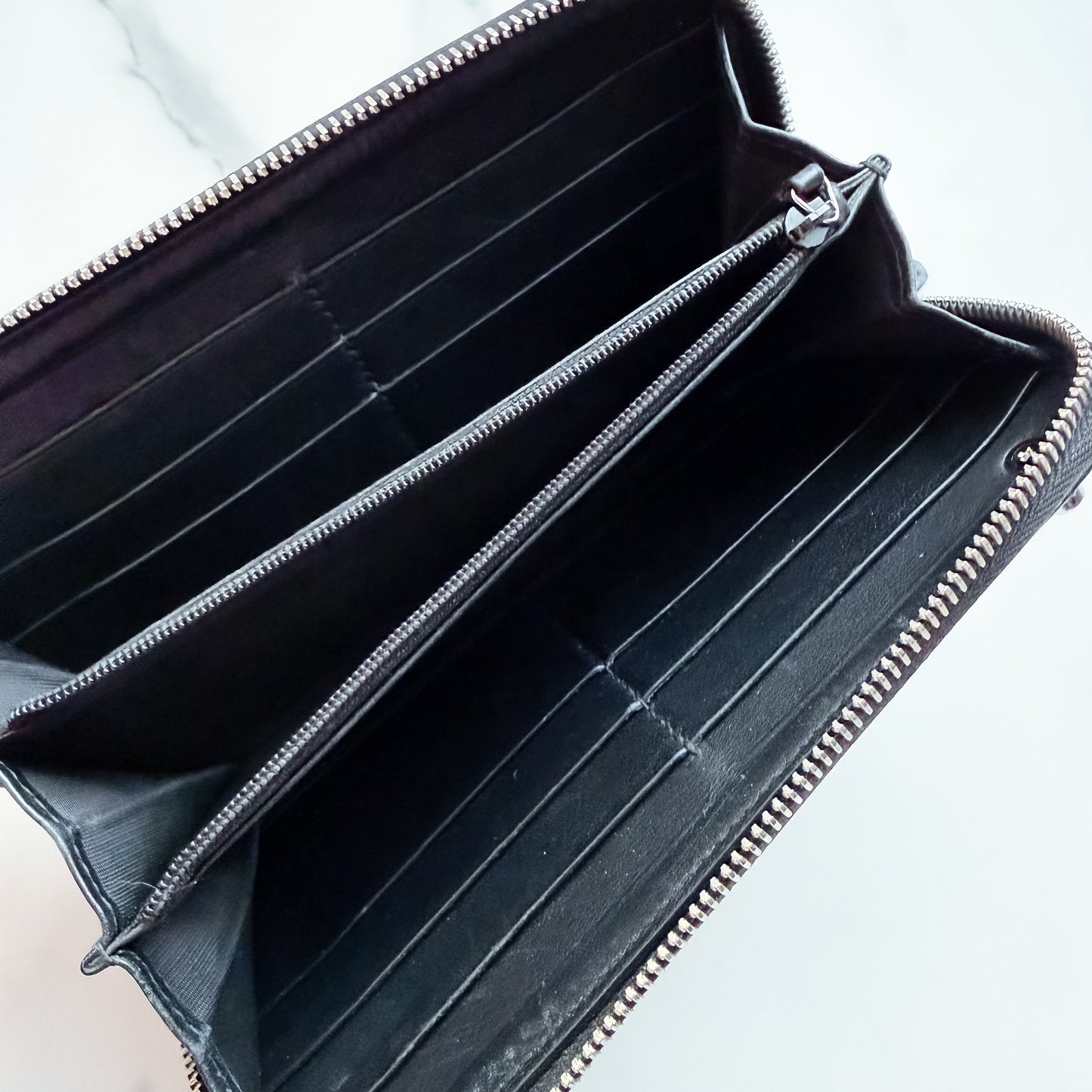 Gucci Guccissima Leather wallet on chain