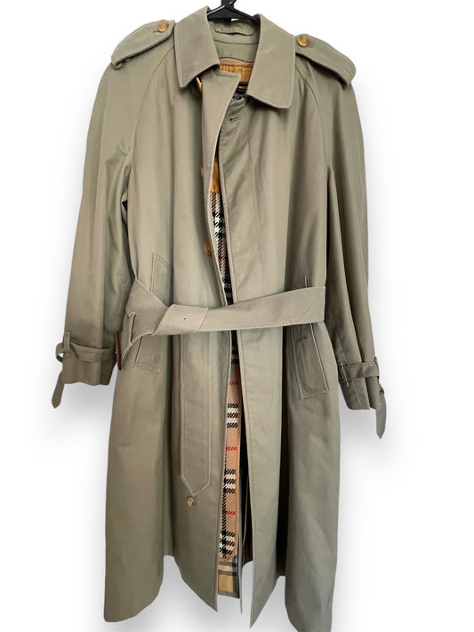 BURBERRY Classic Trench Coat Large