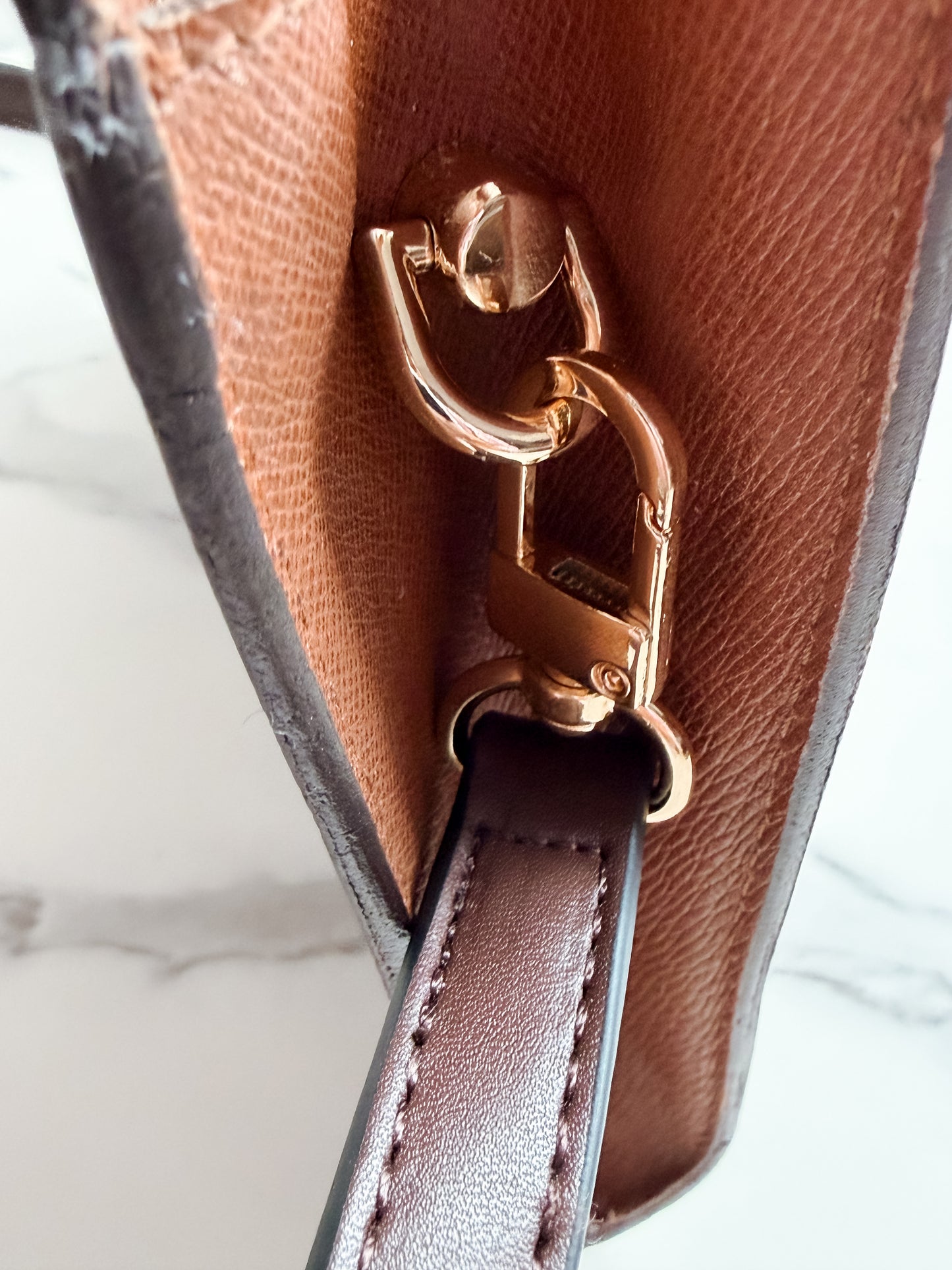 Louis Vuitton Monogram Bordeaux as crossbody