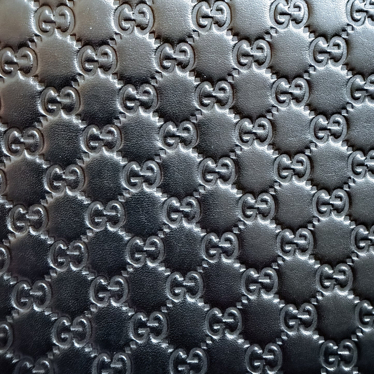 Gucci Guccissima Leather wallet on chain